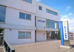 新川中央眼科の外観